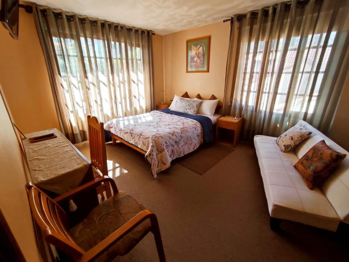 Hotel Boutique La Casa De Margarita โกชาบัมบา ภายนอก รูปภาพ