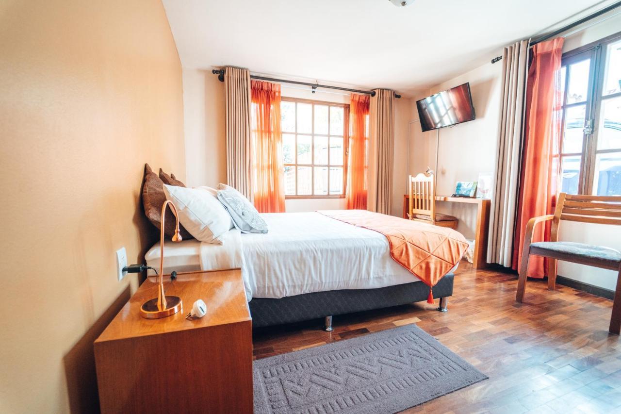 Hotel Boutique La Casa De Margarita โกชาบัมบา ภายนอก รูปภาพ